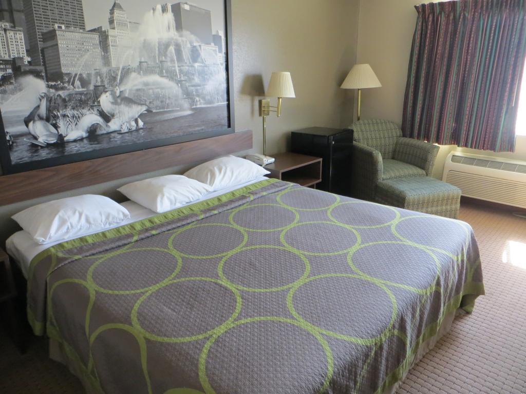 Готель Super 8 By Wyndham Chicago O'Hare Airport Елк-Ґров-Віллідж Номер фото