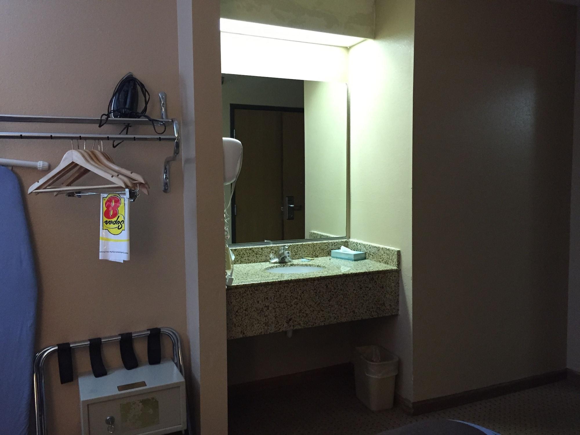 Готель Super 8 By Wyndham Chicago O'Hare Airport Елк-Ґров-Віллідж Екстер'єр фото