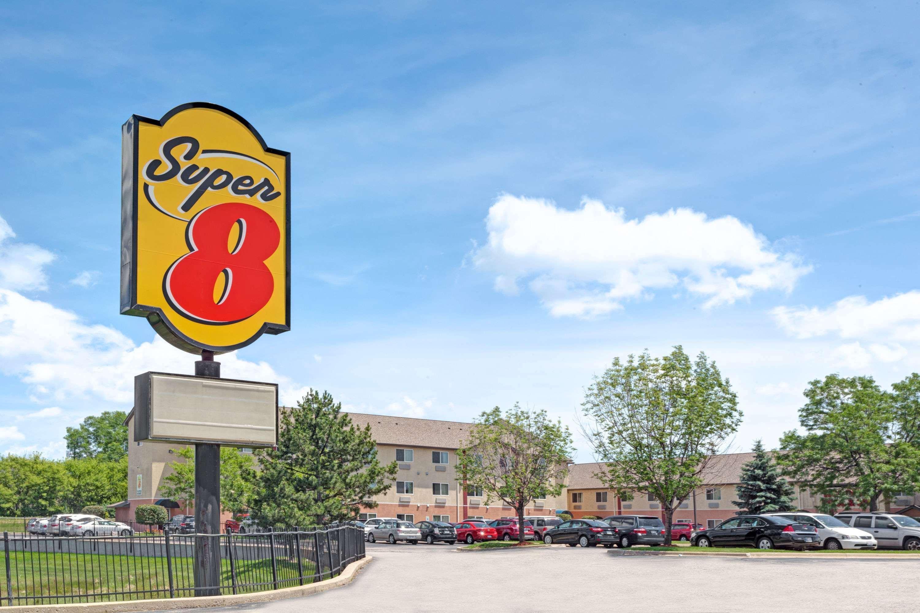 Готель Super 8 By Wyndham Chicago O'Hare Airport Елк-Ґров-Віллідж Екстер'єр фото