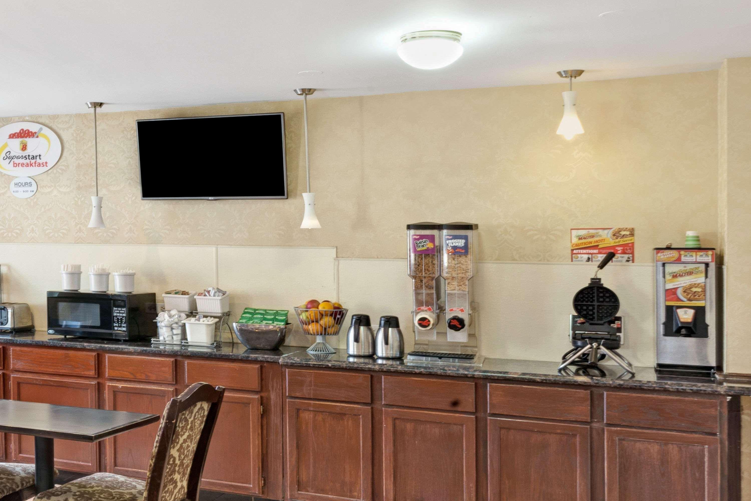 Готель Super 8 By Wyndham Chicago O'Hare Airport Елк-Ґров-Віллідж Екстер'єр фото