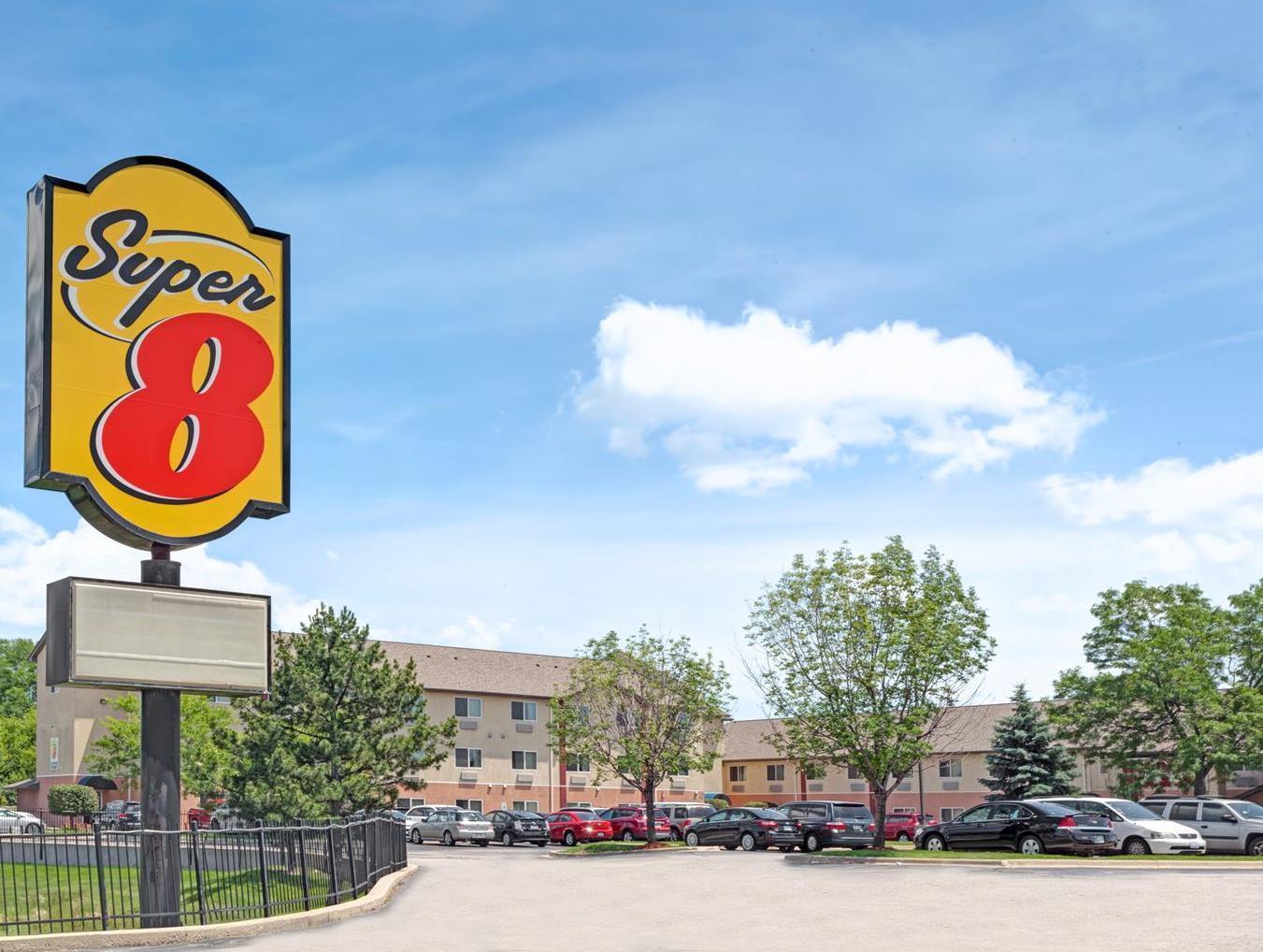 Готель Super 8 By Wyndham Chicago O'Hare Airport Елк-Ґров-Віллідж Екстер'єр фото
